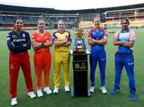 赛季中超颁 赛季中超颁