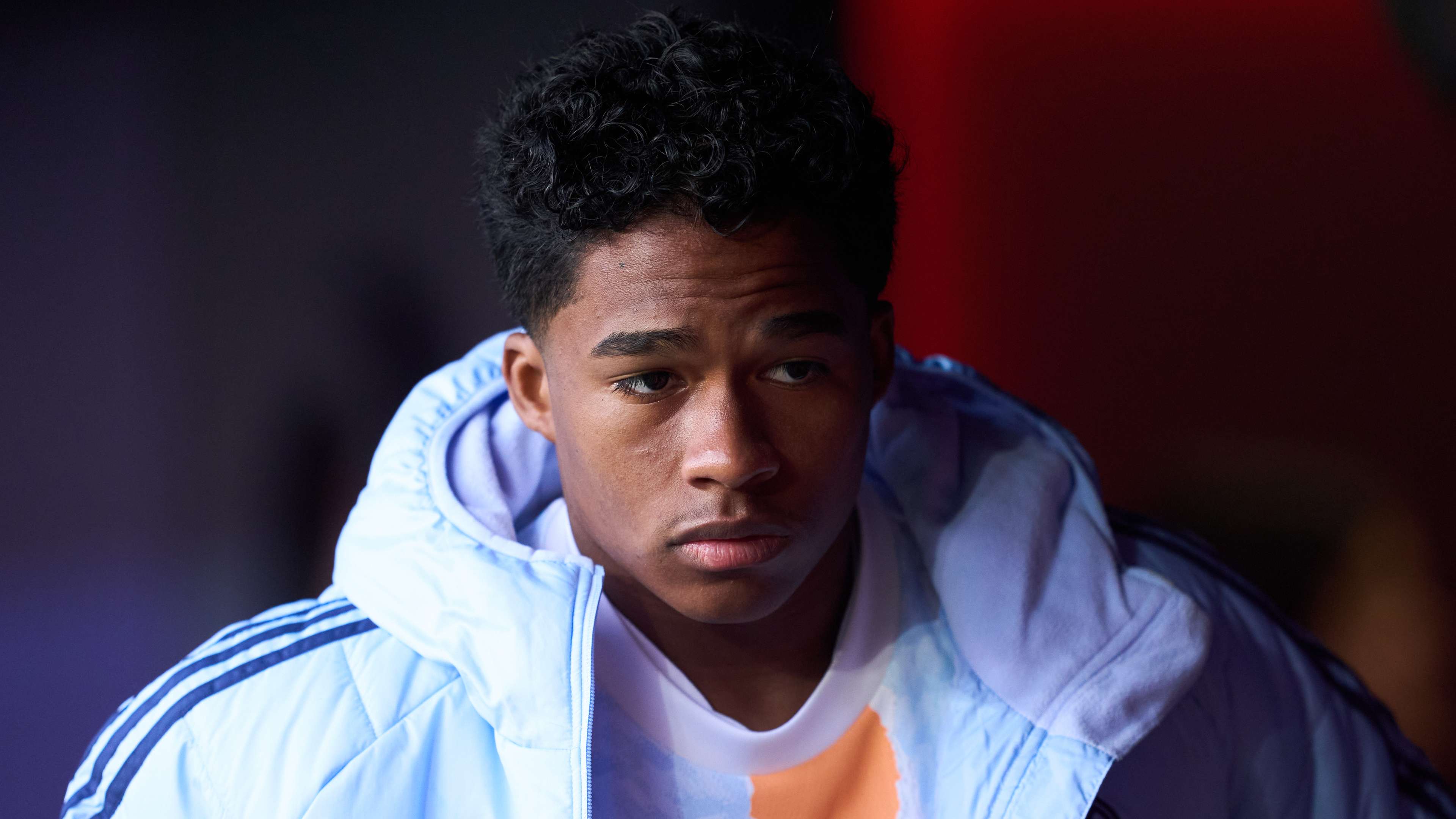 般的关怀塑 般的关怀塑